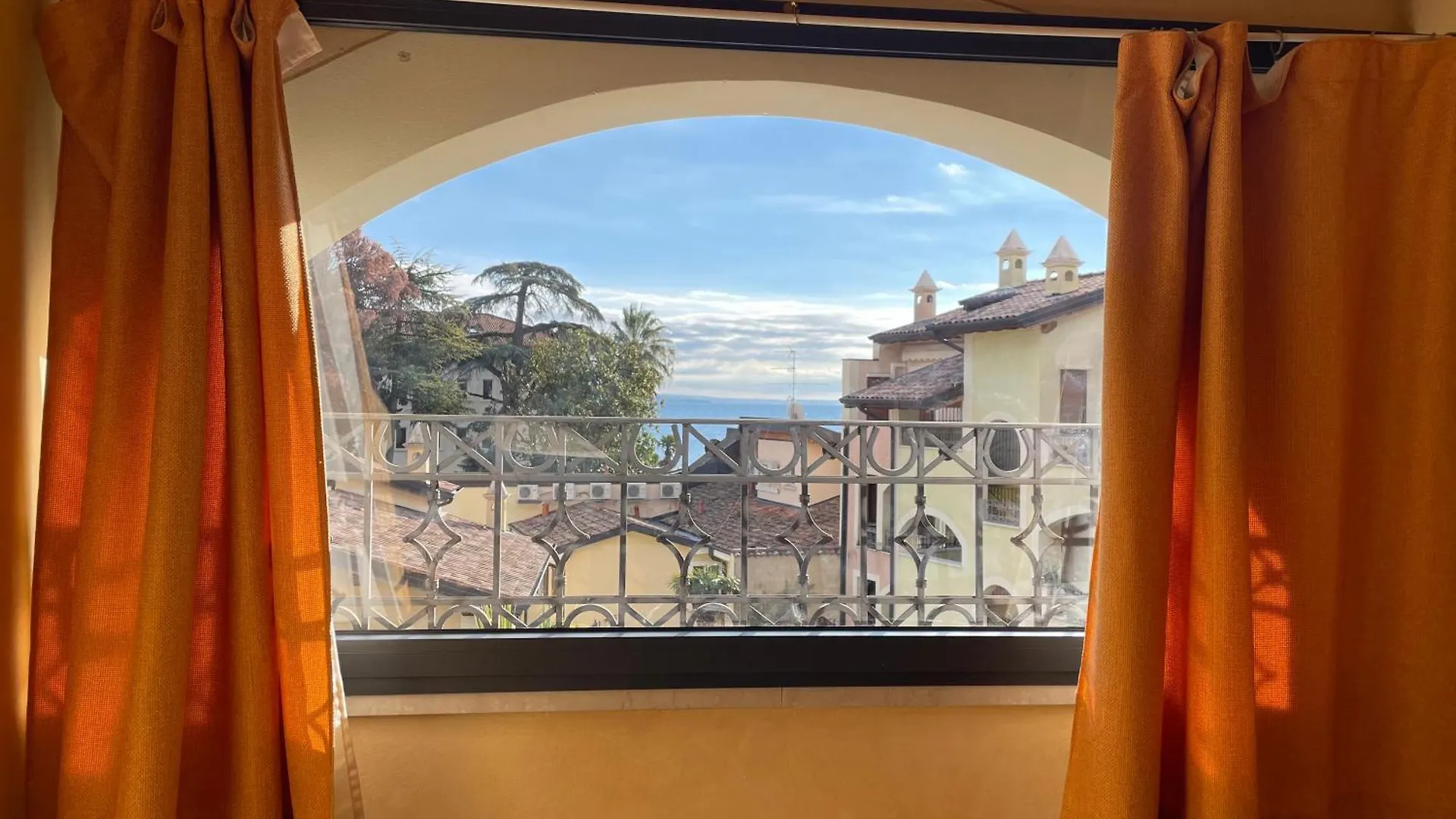 Apartment Benaco Village Home Toscolano Maderno Italy